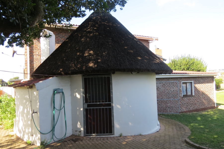 3 Bedroom Property for Sale in Stilbaai Oos Western Cape